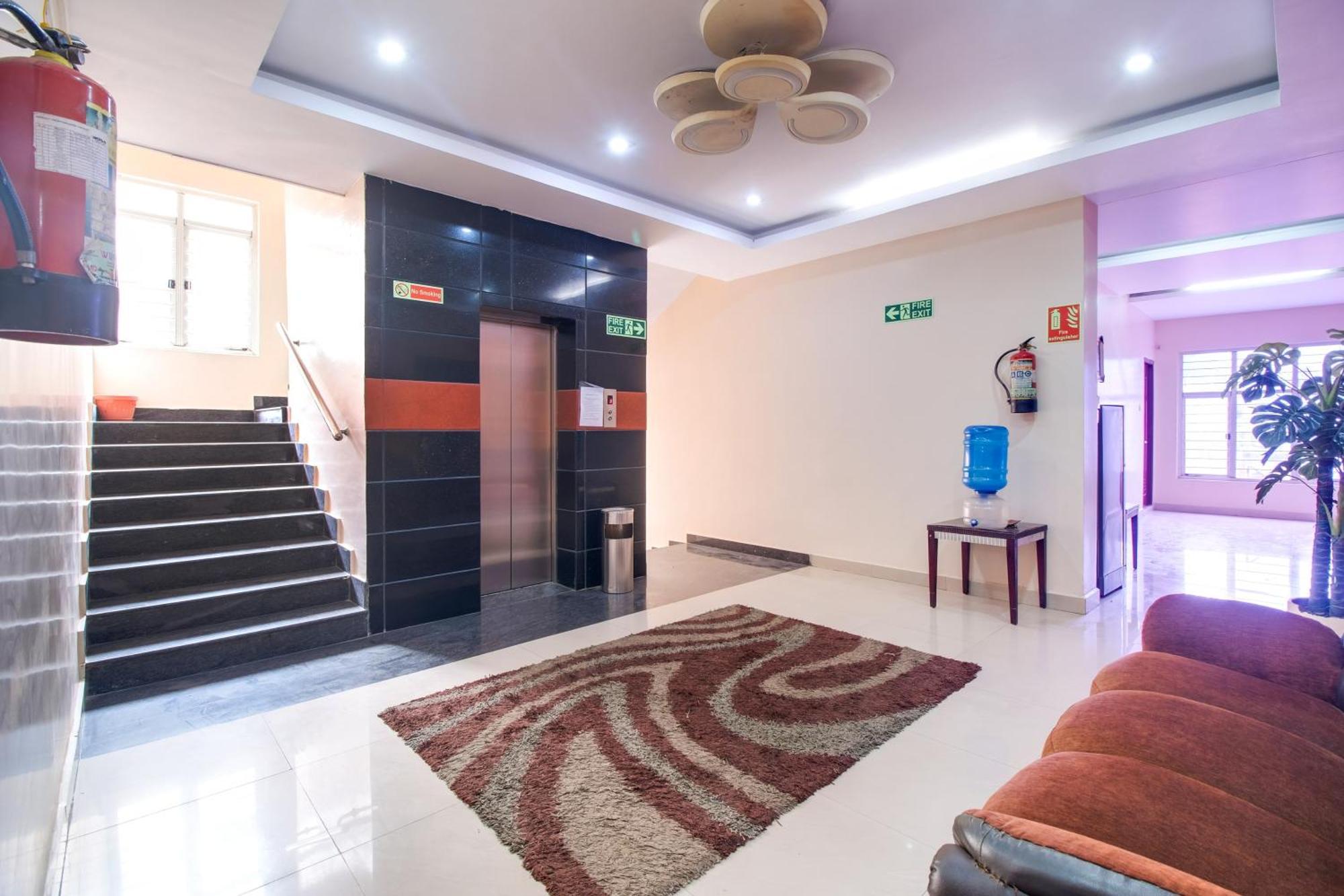 Super Townhouse Gajuwaka Near Cmr Mall Kurmannapalem エクステリア 写真